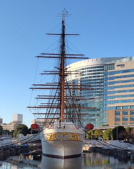 帆船「日本丸」船尾