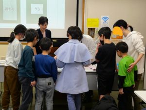 親子向けワークショップ「お手玉づくり」【会場：横浜市青少年育成センター】