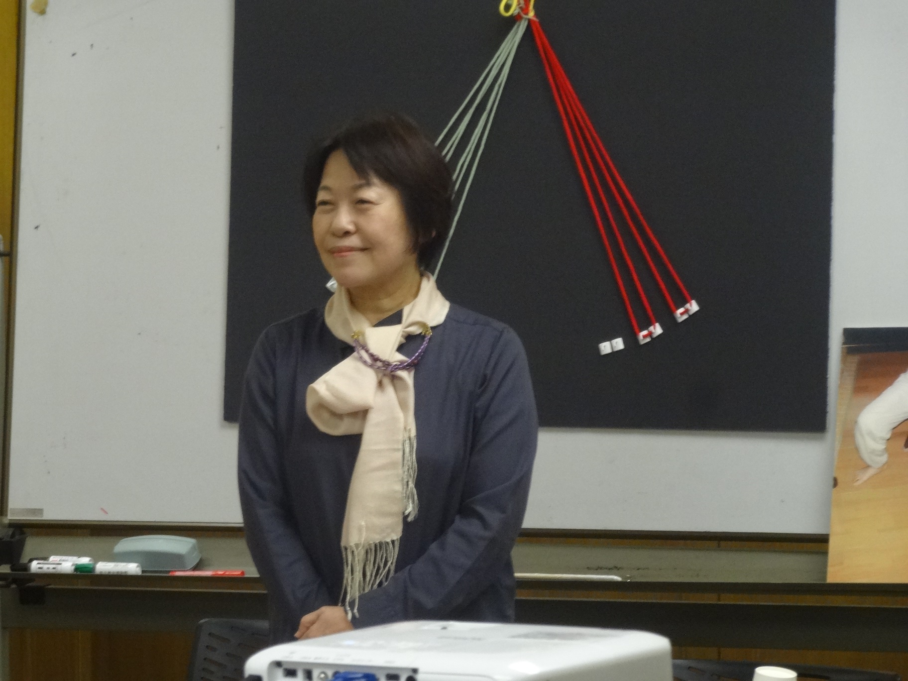 博物館体験教室「日本の伝統技術を学ぶ－組紐体験－」