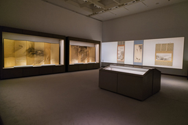 愛知県美術館　企画展「近代日本の視覚開化 明治－呼応し合う西洋と日本のイメージ」の展示風景 6